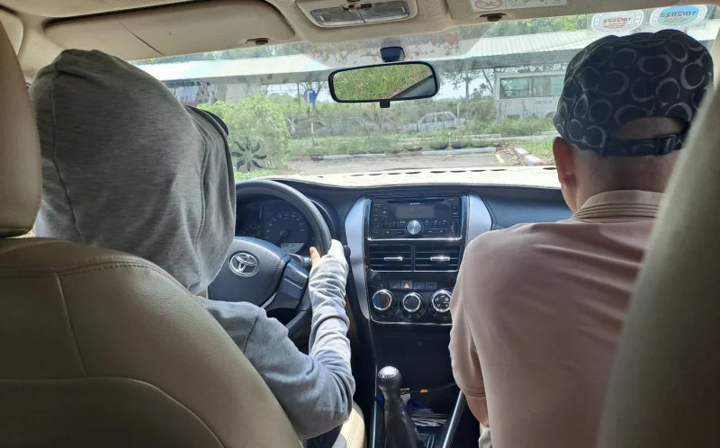 bao nhiêu tuổi được học bằng lái xe ô tô 3
