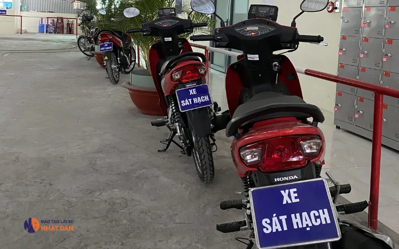 Hướng dẫn thi thực hành lái xe máy A1 2