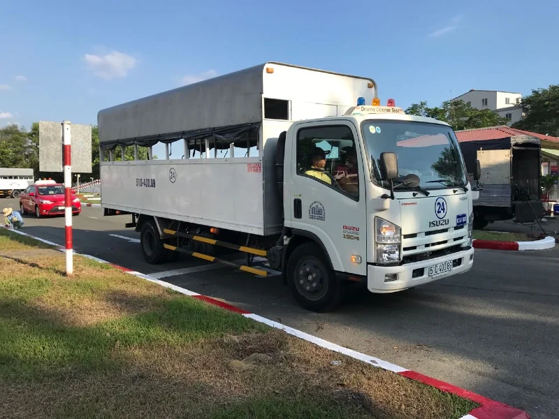 Quy trình thi bằng lái xe C 1