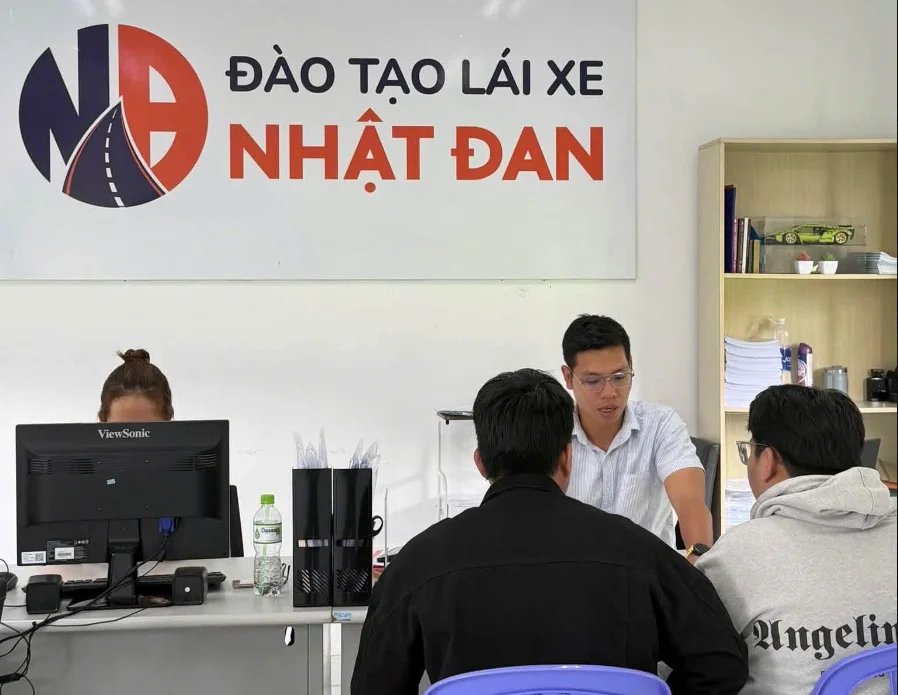 Bao Nhiêu Tuổi Được Thi Bằng Lái Xe Máy A1, A