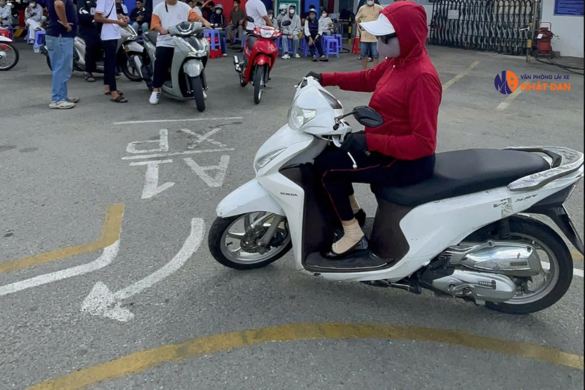 Phụ Nữ Mang Bầu Có Thi Bằng Lái Xe Máy Được Không 1