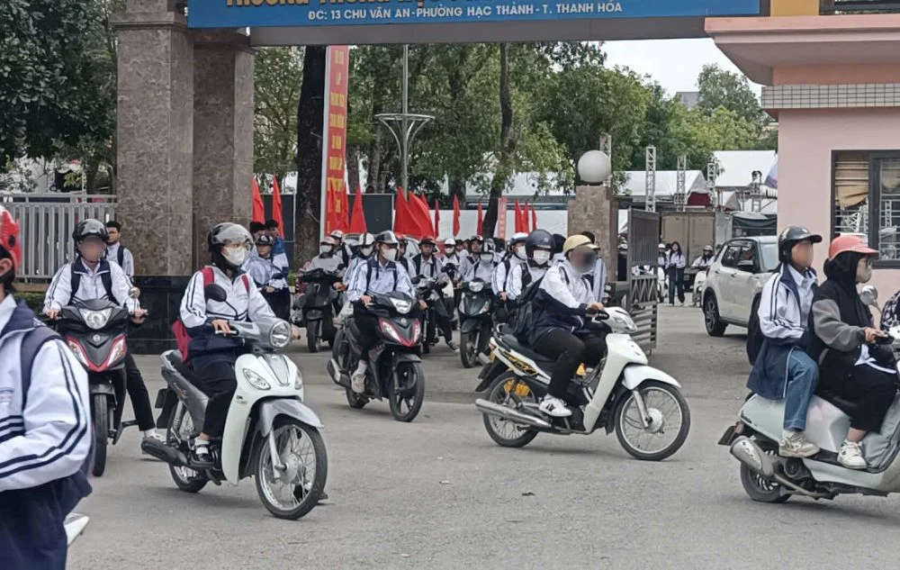Xe Máy 50cc Có Cần Bằng Lái Không 2
