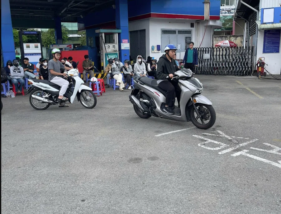 Quy định chiều cao thi bằng lái xe A1